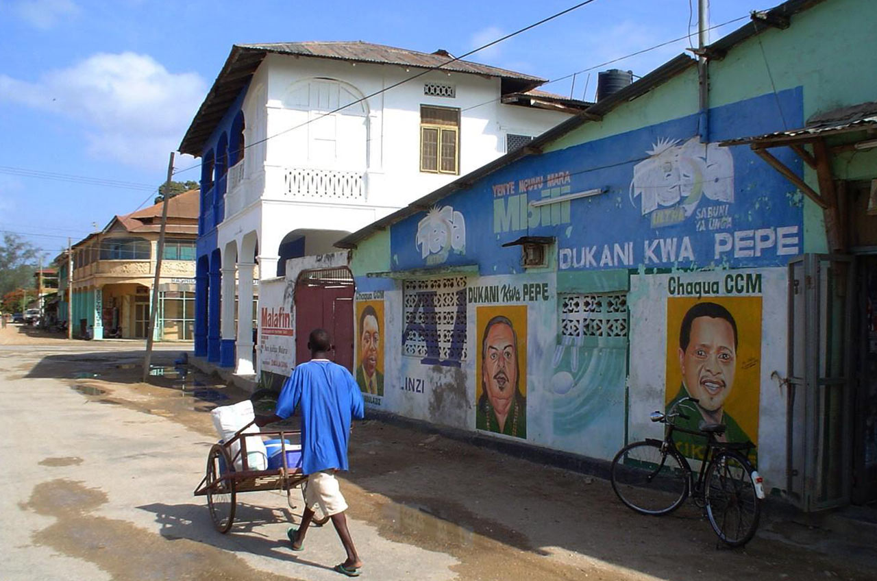 Scene_in_Lindi